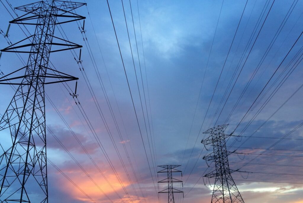 Jak rozliczany jest wyprodukowany prąd z firmą energetyczną?